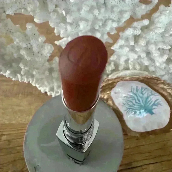 Dior Addict Hydrating Shine Lipstick ~ Tartan (812) ~ NEW! - Picture 6 of 6